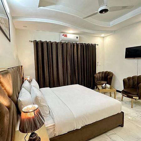 Dream Executive Guest House Исламабад Экстерьер фото