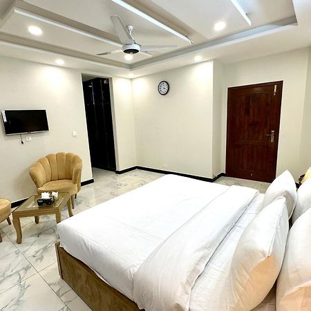 Dream Executive Guest House Исламабад Экстерьер фото