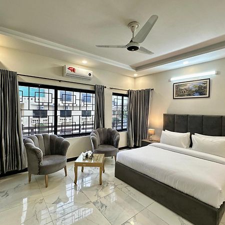 Dream Executive Guest House Исламабад Экстерьер фото
