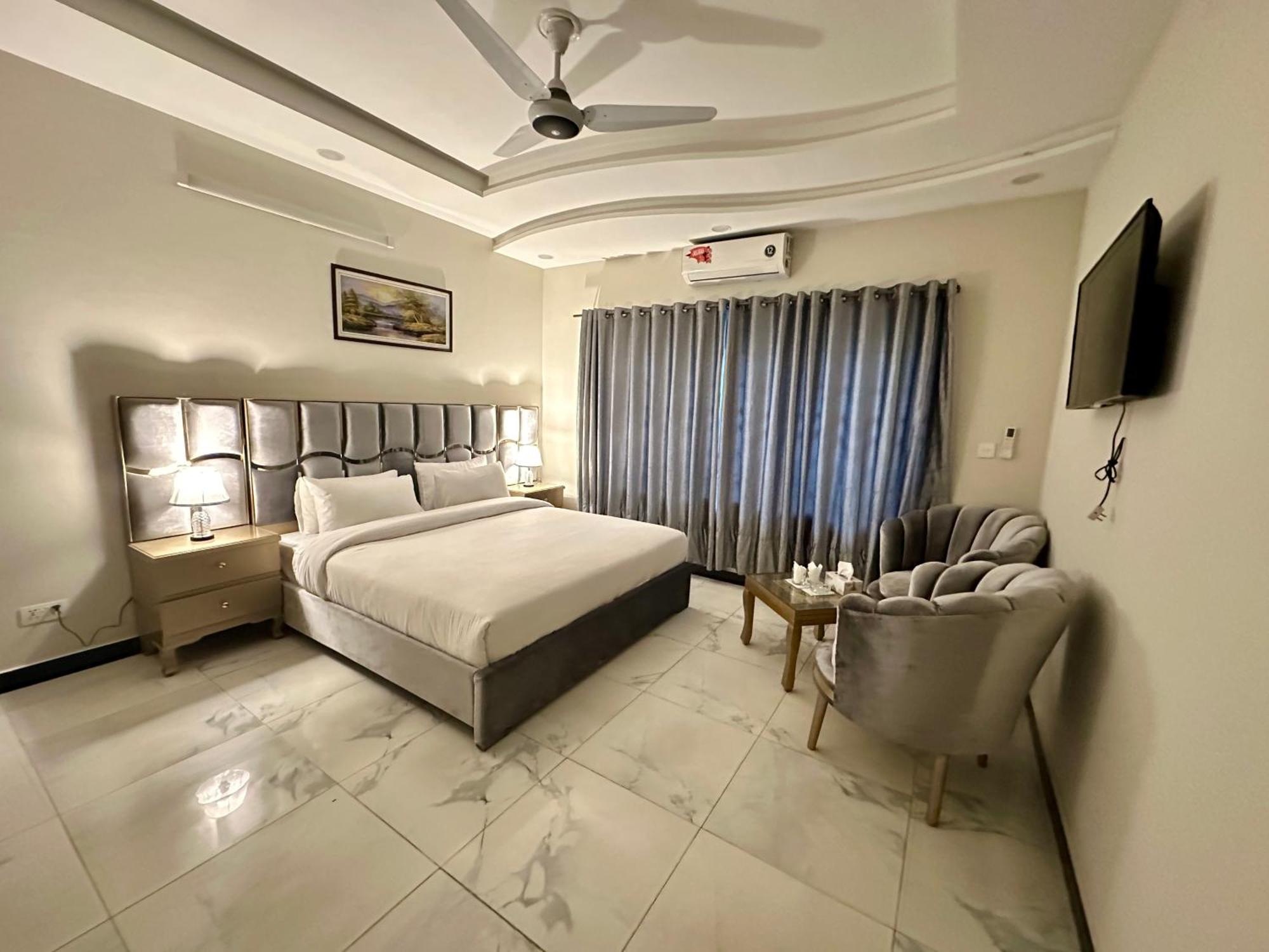Dream Executive Guest House Исламабад Экстерьер фото