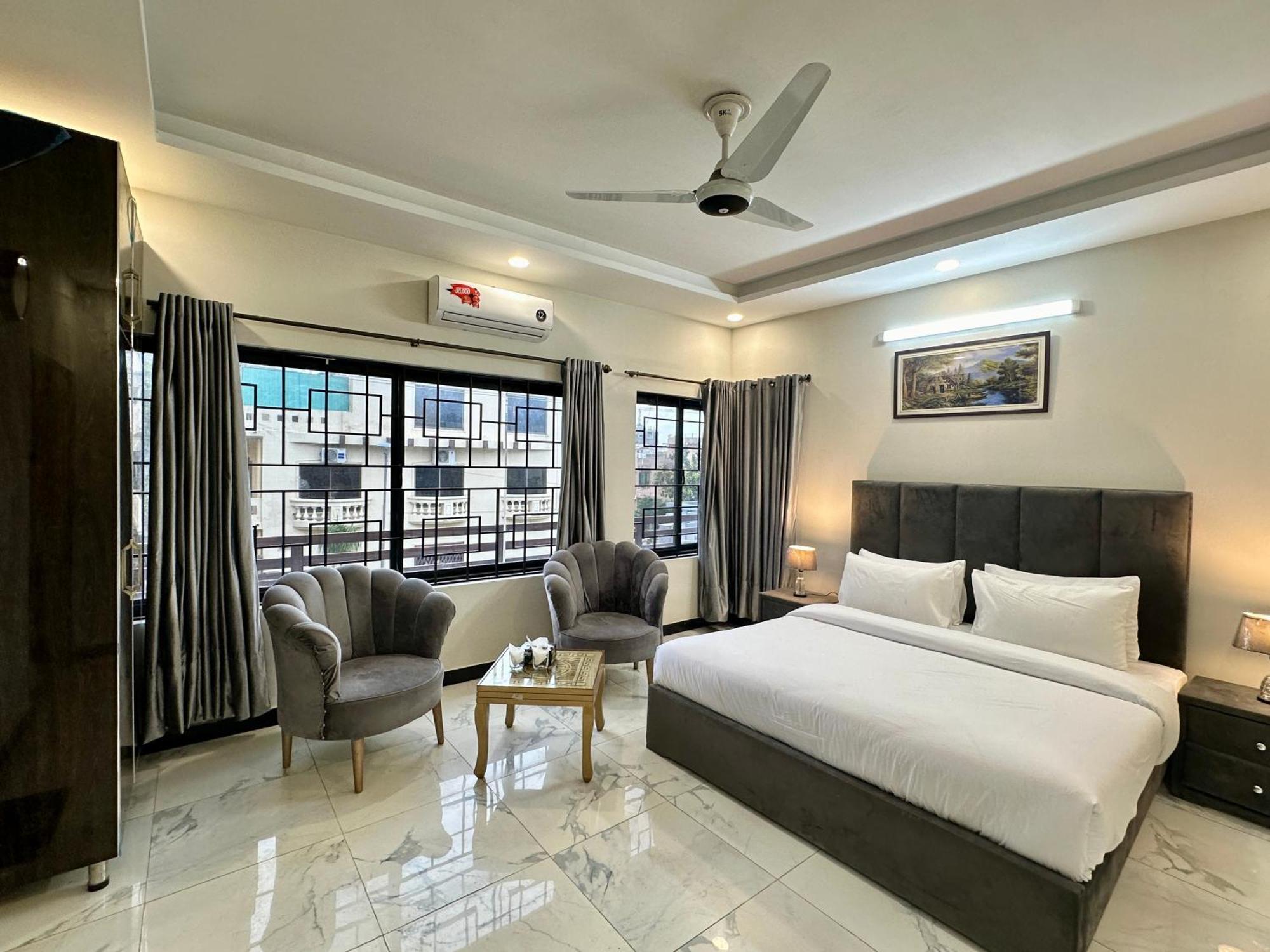 Dream Executive Guest House Исламабад Экстерьер фото