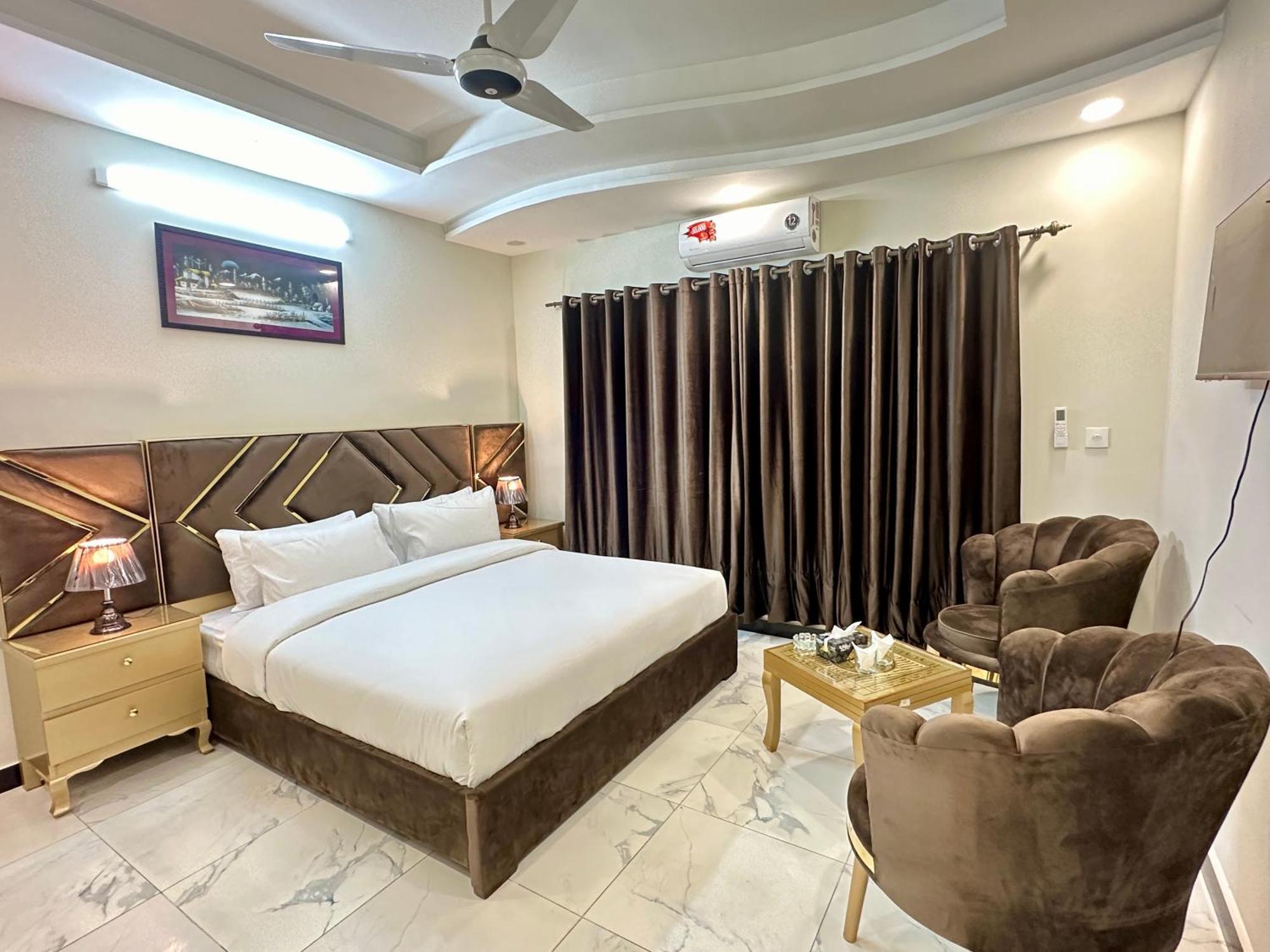 Dream Executive Guest House Исламабад Экстерьер фото