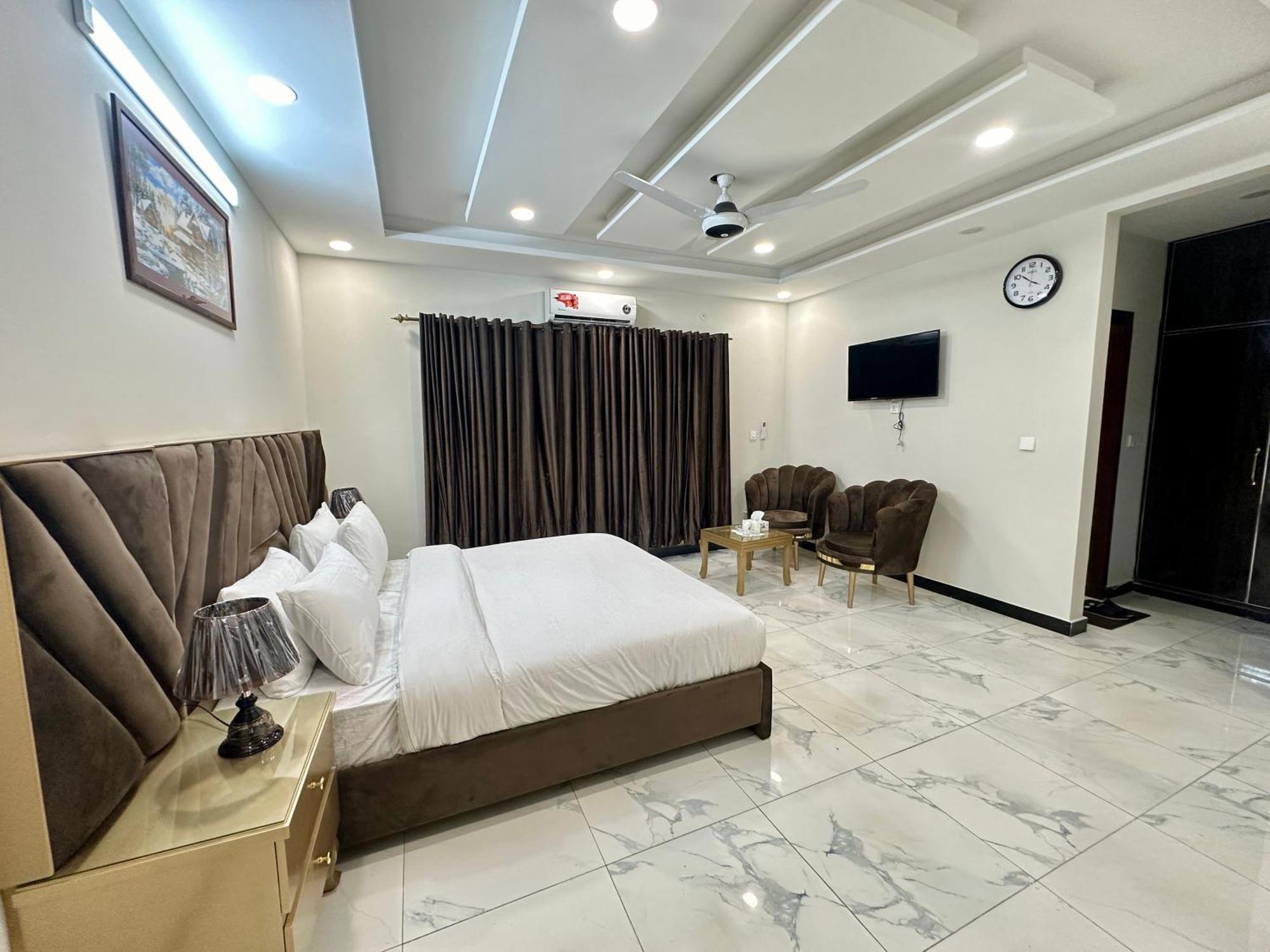 Dream Executive Guest House Исламабад Экстерьер фото