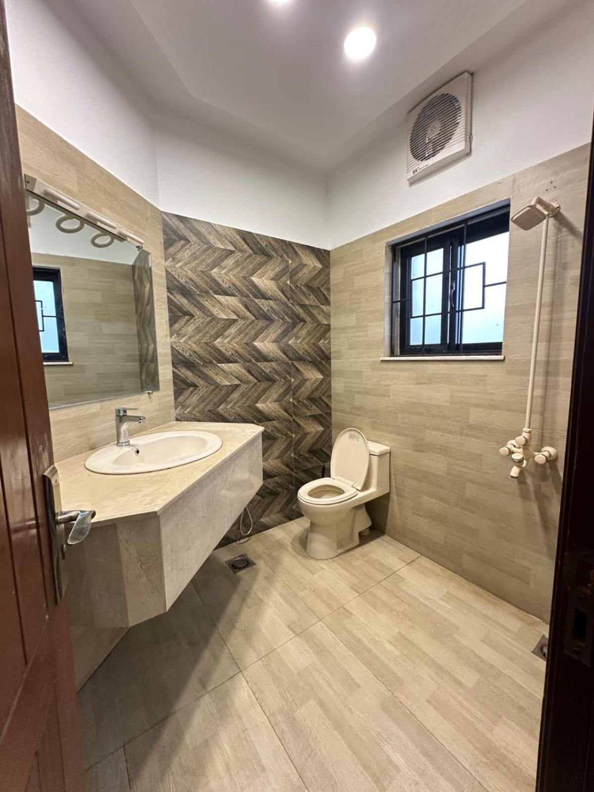 Dream Executive Guest House Исламабад Экстерьер фото