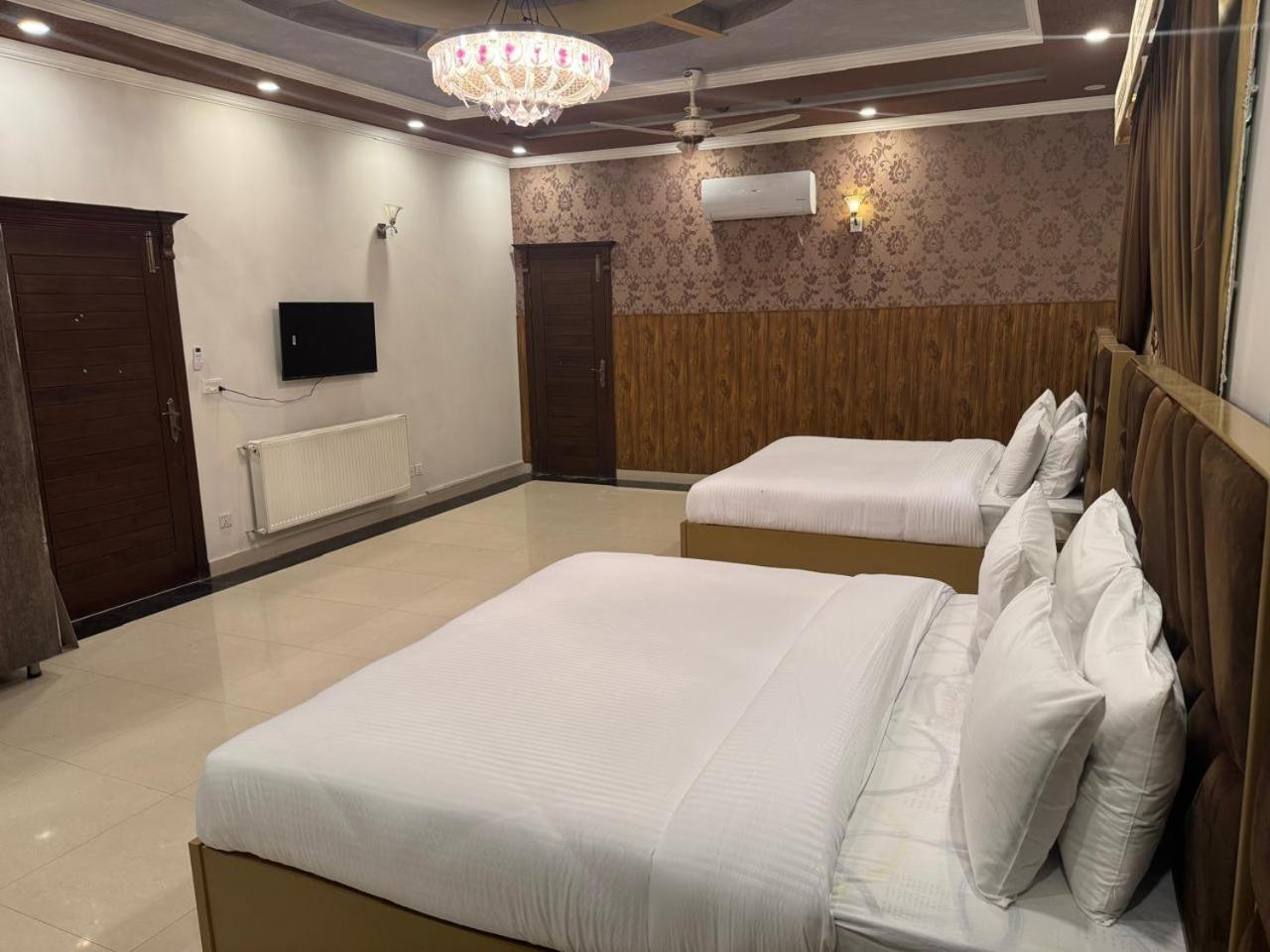 Dream Executive Guest House Исламабад Экстерьер фото