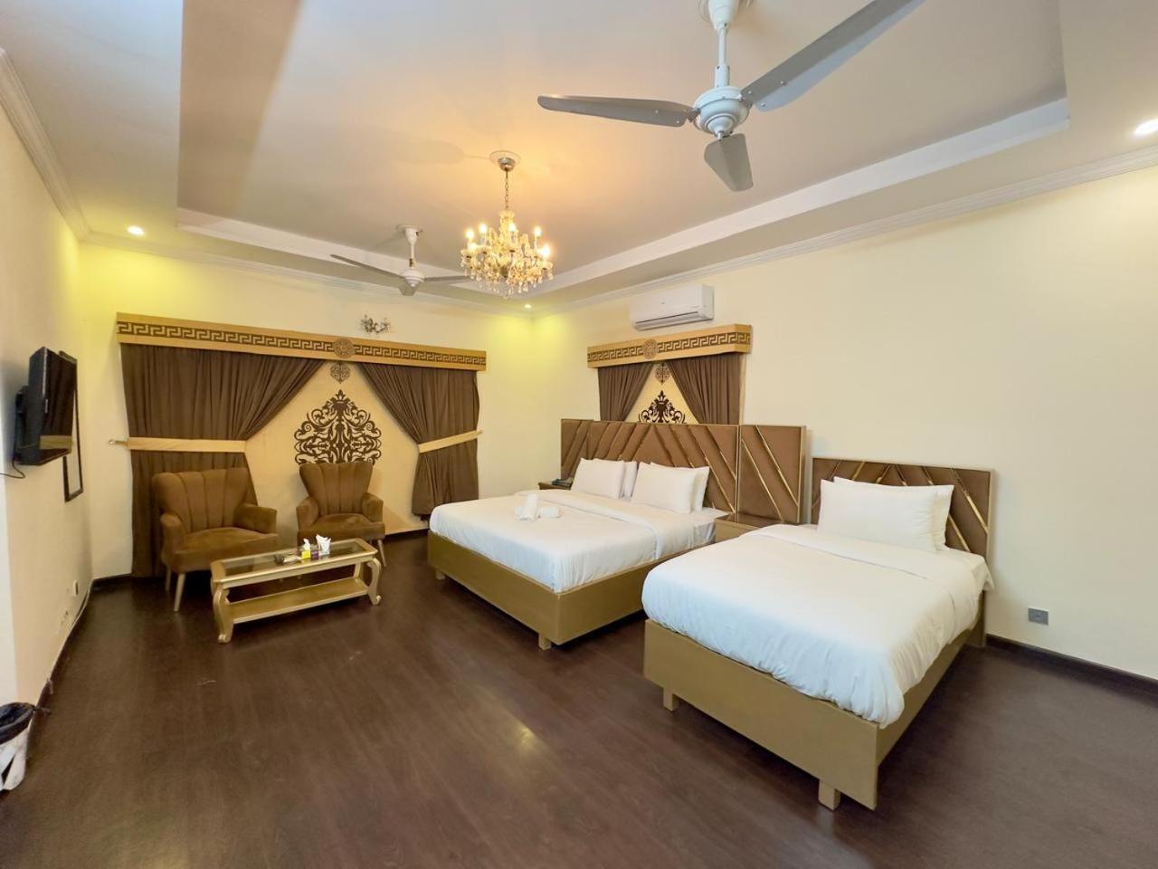 Dream Executive Guest House Исламабад Экстерьер фото